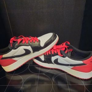 Jordan 1 retro low OG black toe size 6y